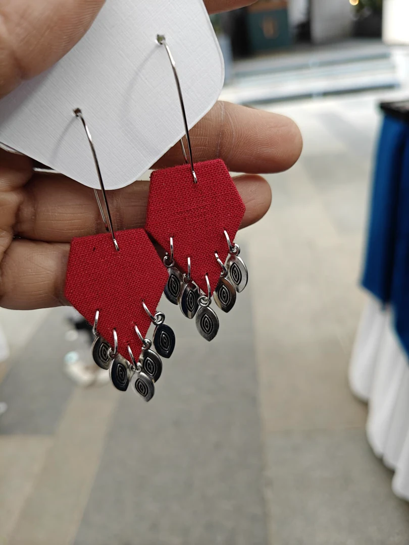 SC_FE_262004 - Red